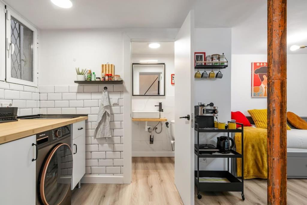 Acogedor Apto Tirso De Molina Madrid Exteriér fotografie