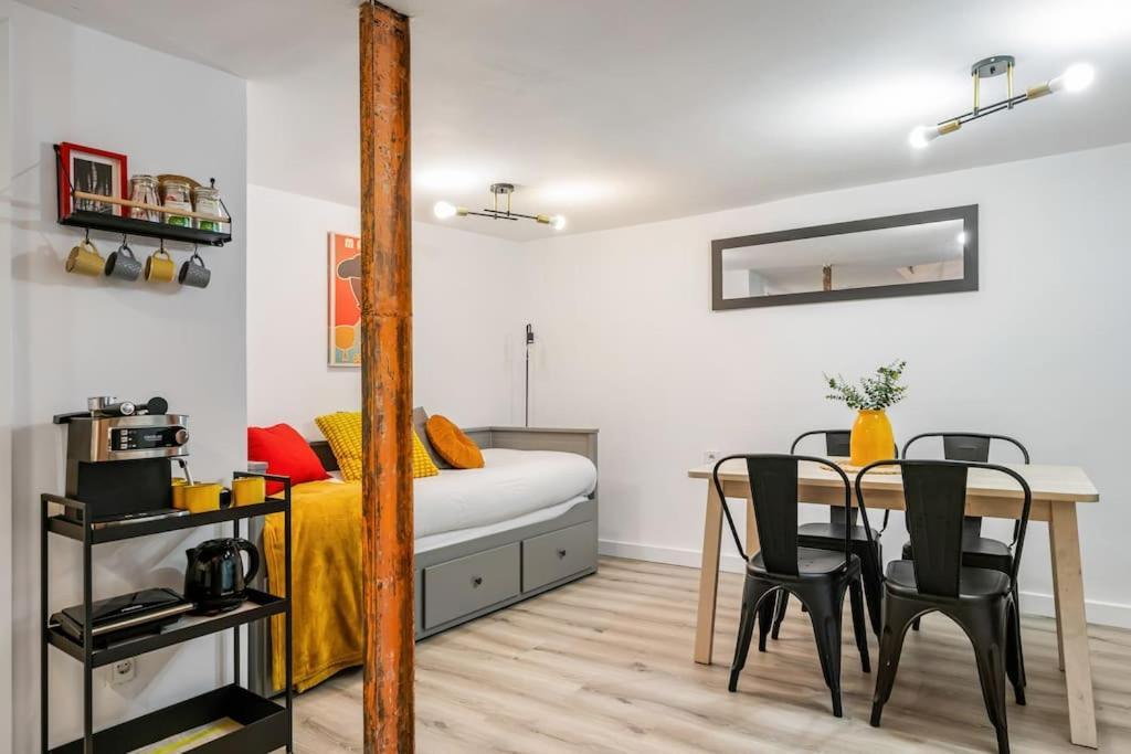 Acogedor Apto Tirso De Molina Madrid Exteriér fotografie